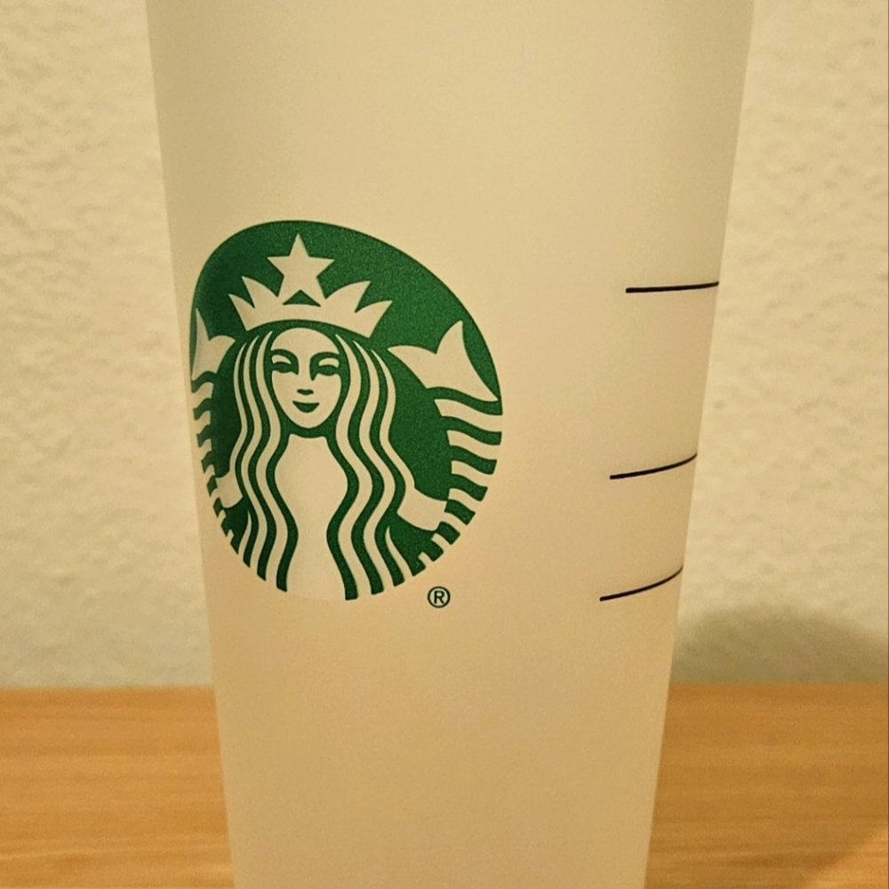 24 Oz Frosted Plastic Starbucks Tumbler